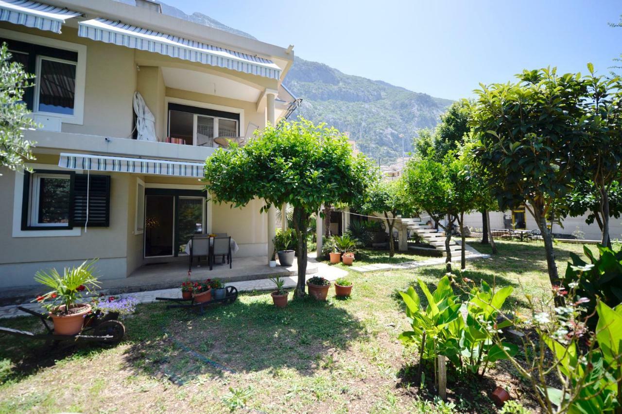 Apartments Kriva Ulica Kotor Exterior photo