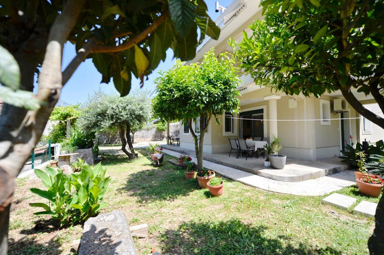 Apartments Kriva Ulica Kotor Exterior photo