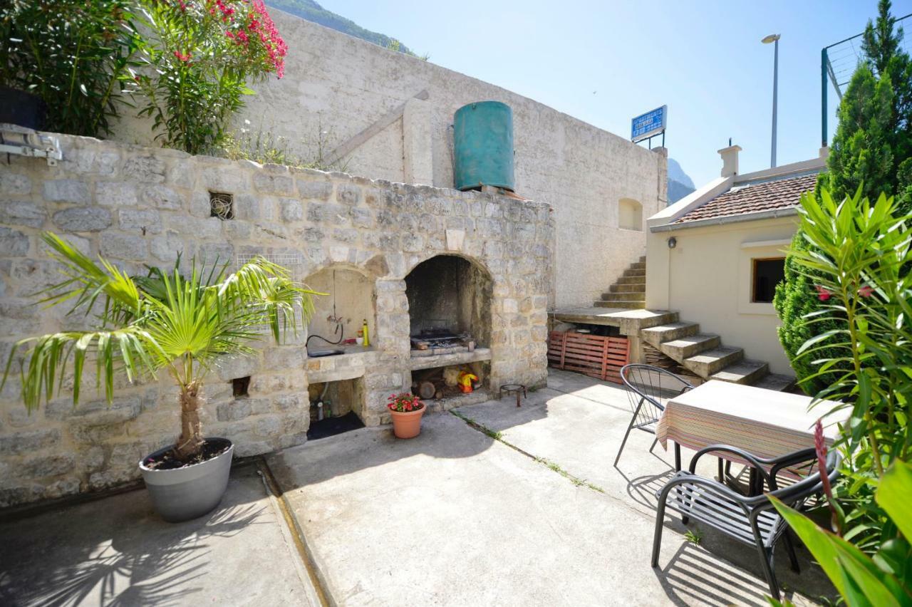 Apartments Kriva Ulica Kotor Exterior photo